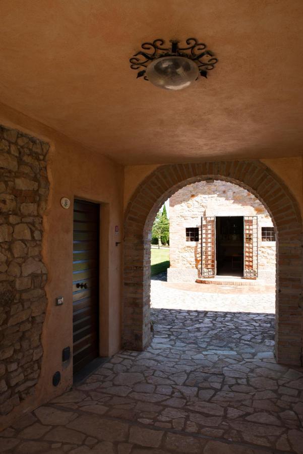 Residence Maria Giulia Corciano Exterior foto